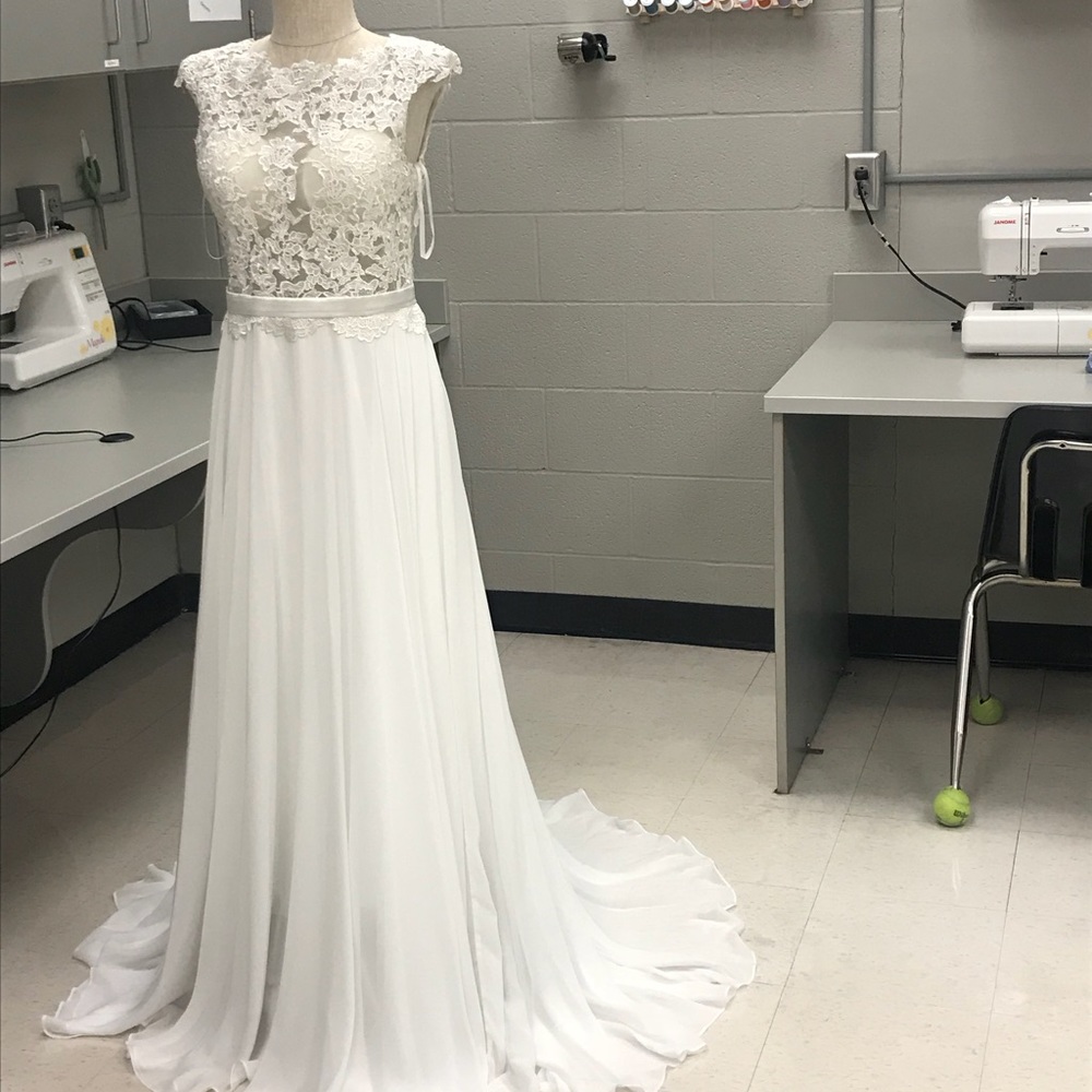 Formal/Wedding/ Prom Dress